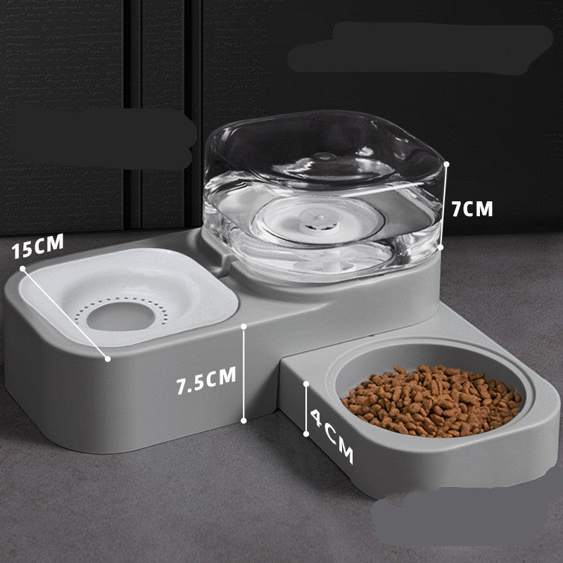 Water Dispenser Is Mobile And Unplugged Automatic Water Feeder For Pets.